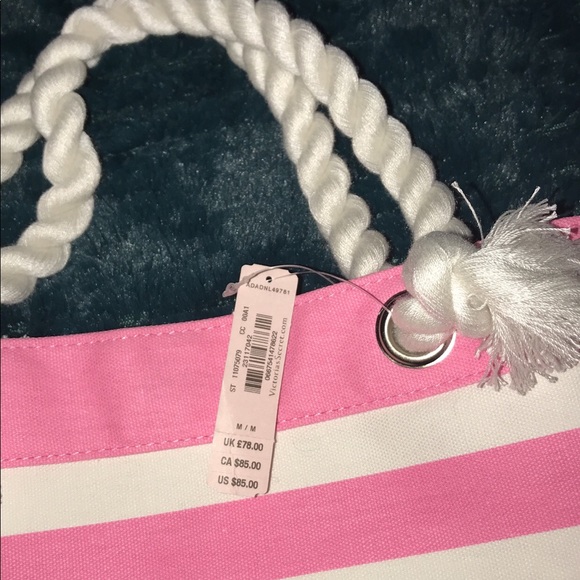 NWT Victoria’s Secret Beach Bundle Tote & M Flops - Picture 4 of 6